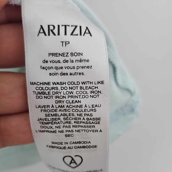 Aritzia Women's Tee in Light Gray - Picture 4 of 8